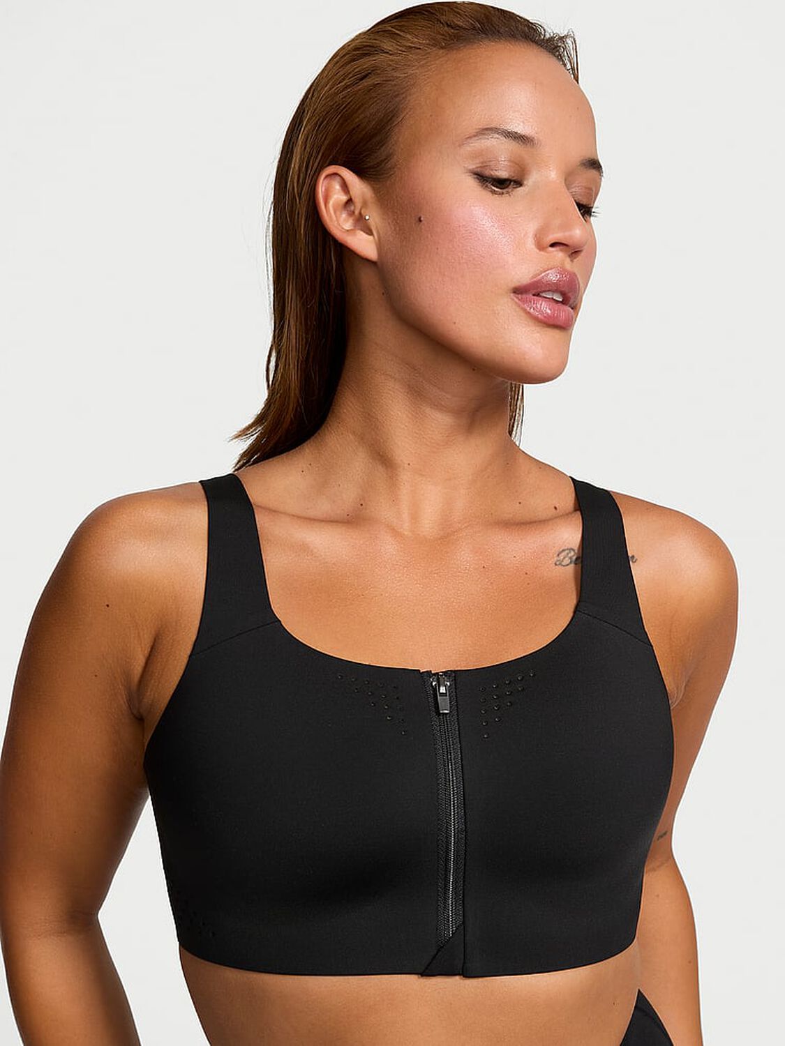 vs Vsx Featherweight Max™ Front-Close Sports Bra 1 of 4 
