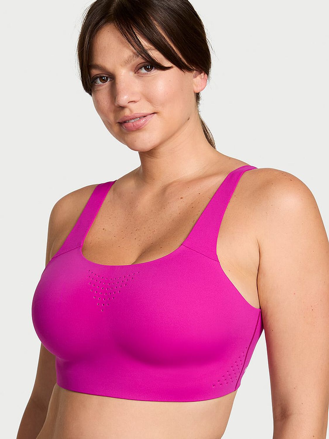 vs Vsx VSX Featherweight Max™ Sports Bra Berrylicious 1 of 3 